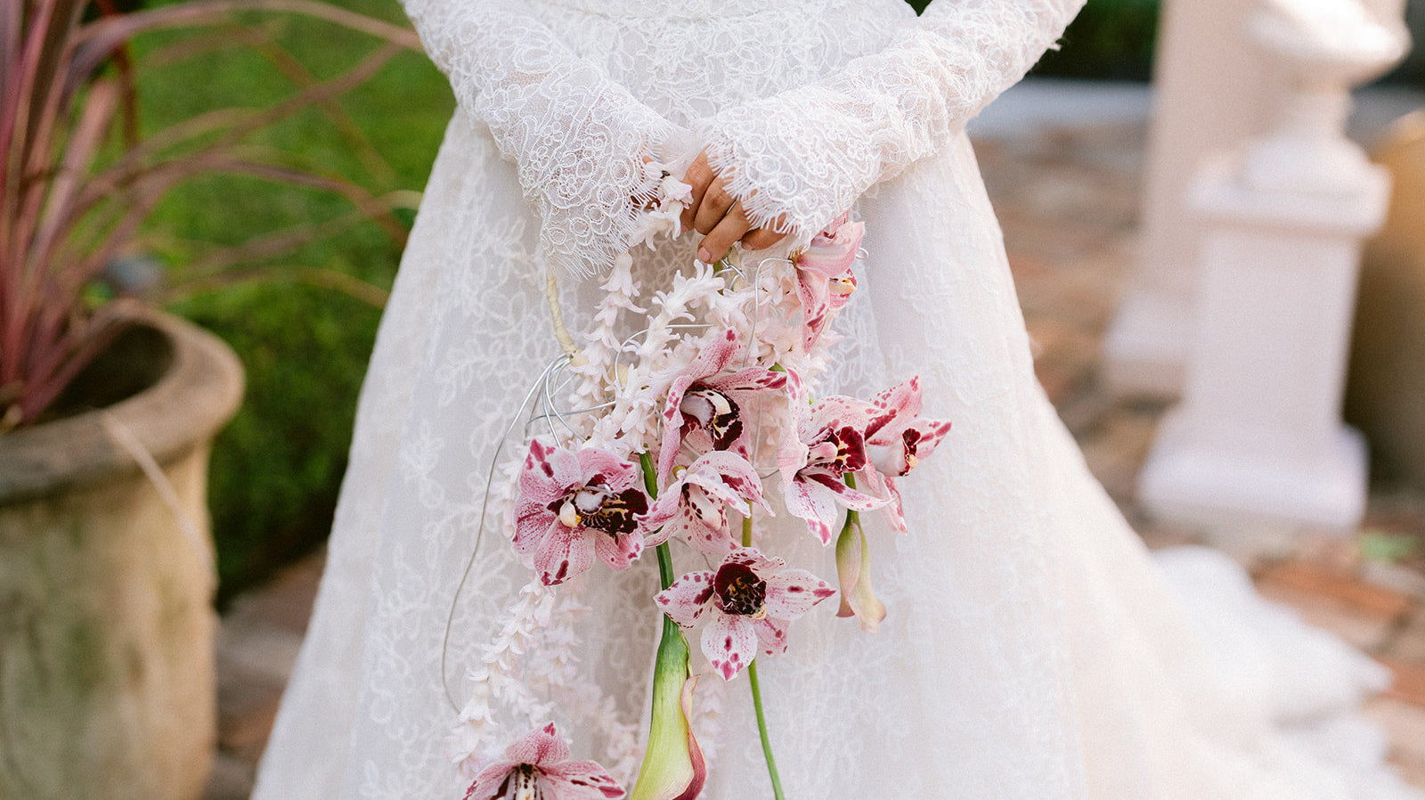 WEDDING FLORIST GUIDE