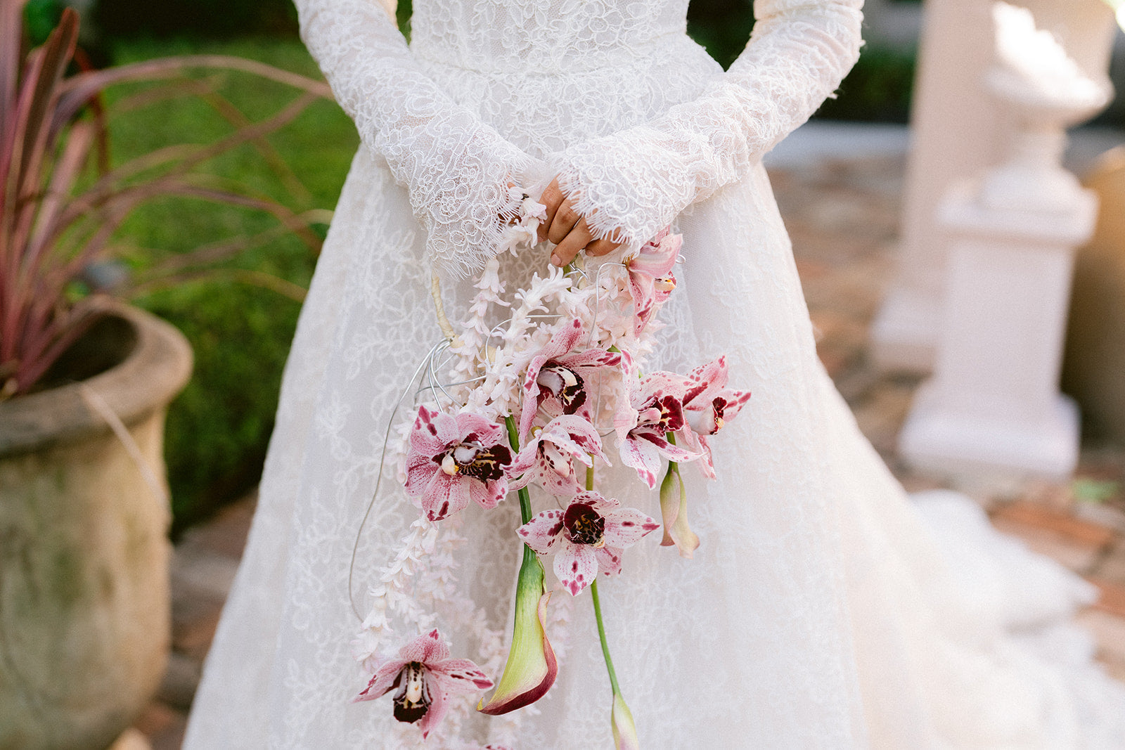 WEDDING FLORIST GUIDE