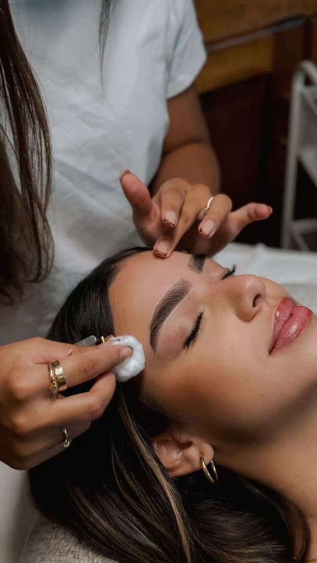 Woman hair dressing